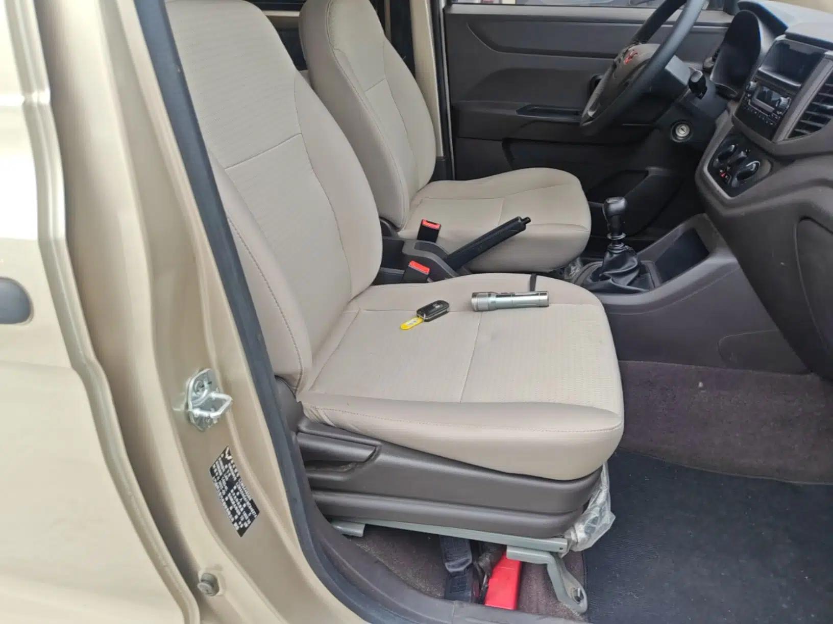 Wuling Hongguang V 2022 1.5L Jingqu Edition Electric-Assist LAR — миниатюра 24