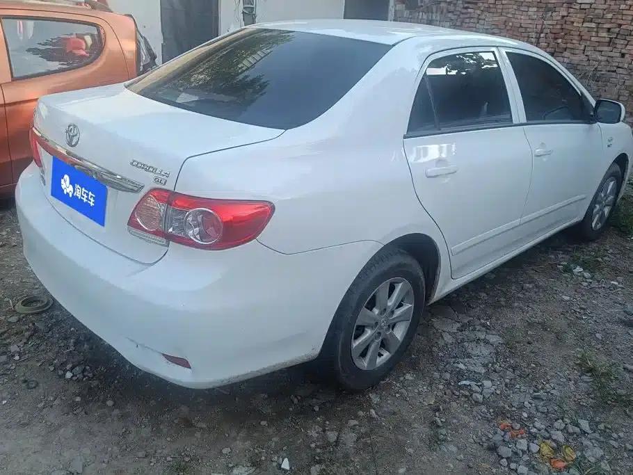 2012 Toyota Corolla Premium Edition 1.6L Automatic GL — миниатюра 3