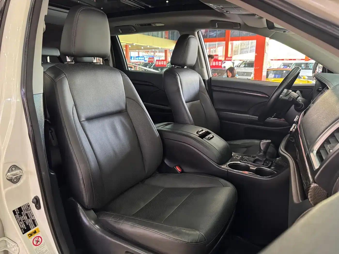2015 Highlander 3.5L AWD Luxury 7-seater — миниатюра 14