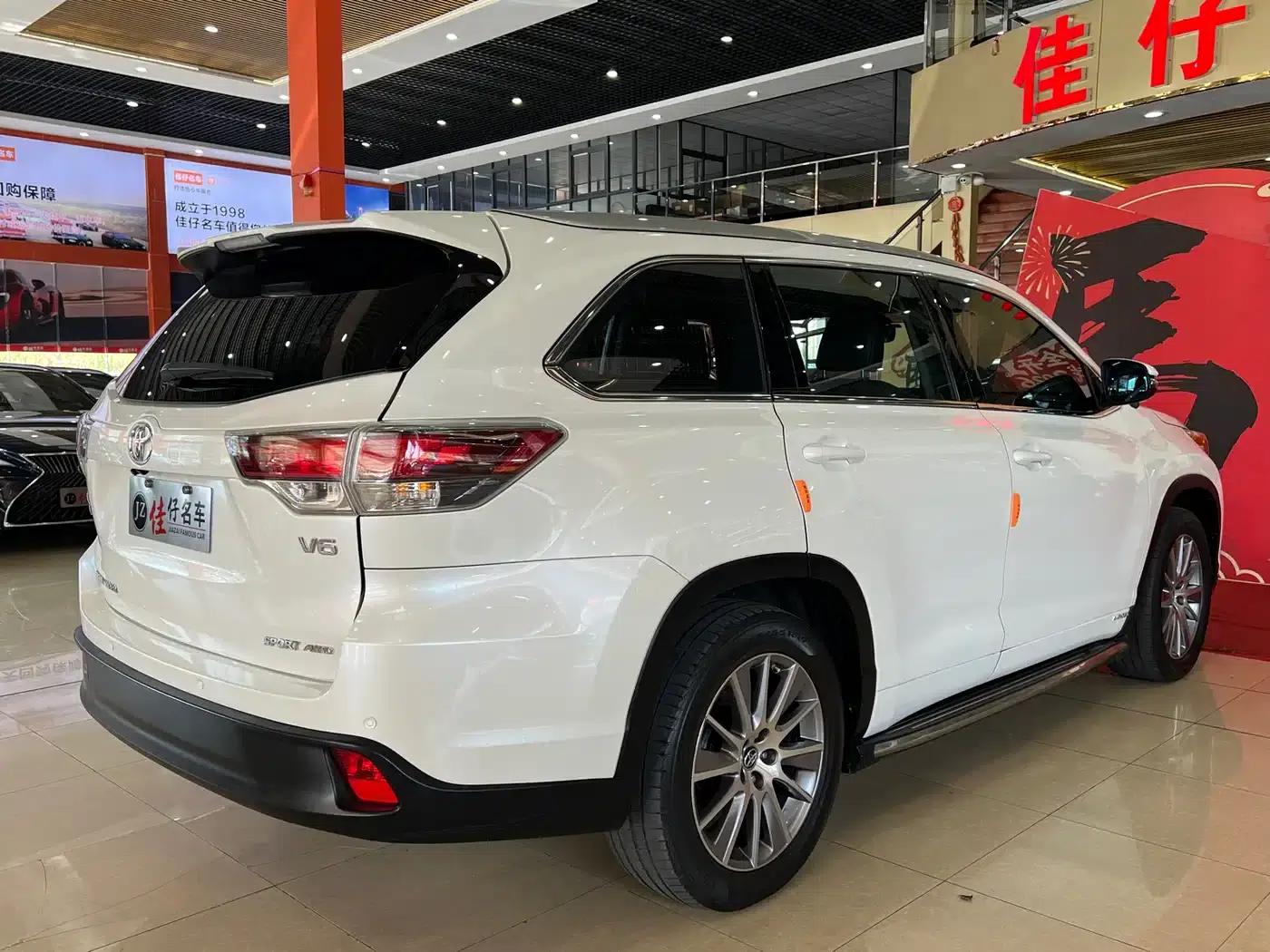 2015 Highlander 3.5L AWD Luxury 7-seater — миниатюра 5