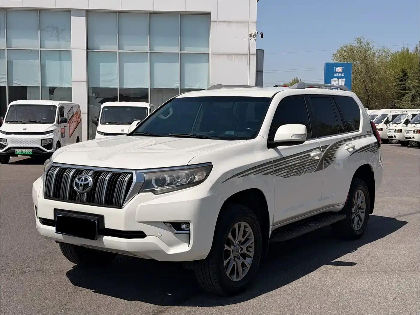 2018 Prado (Imported) 2.7L Automatic — миниатюра 1