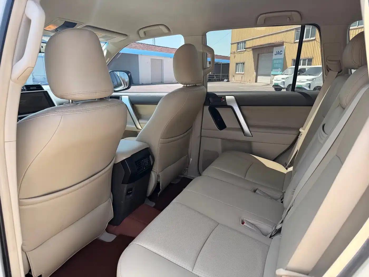 2018 Prado (Imported) 2.7L Automatic — миниатюра 5
