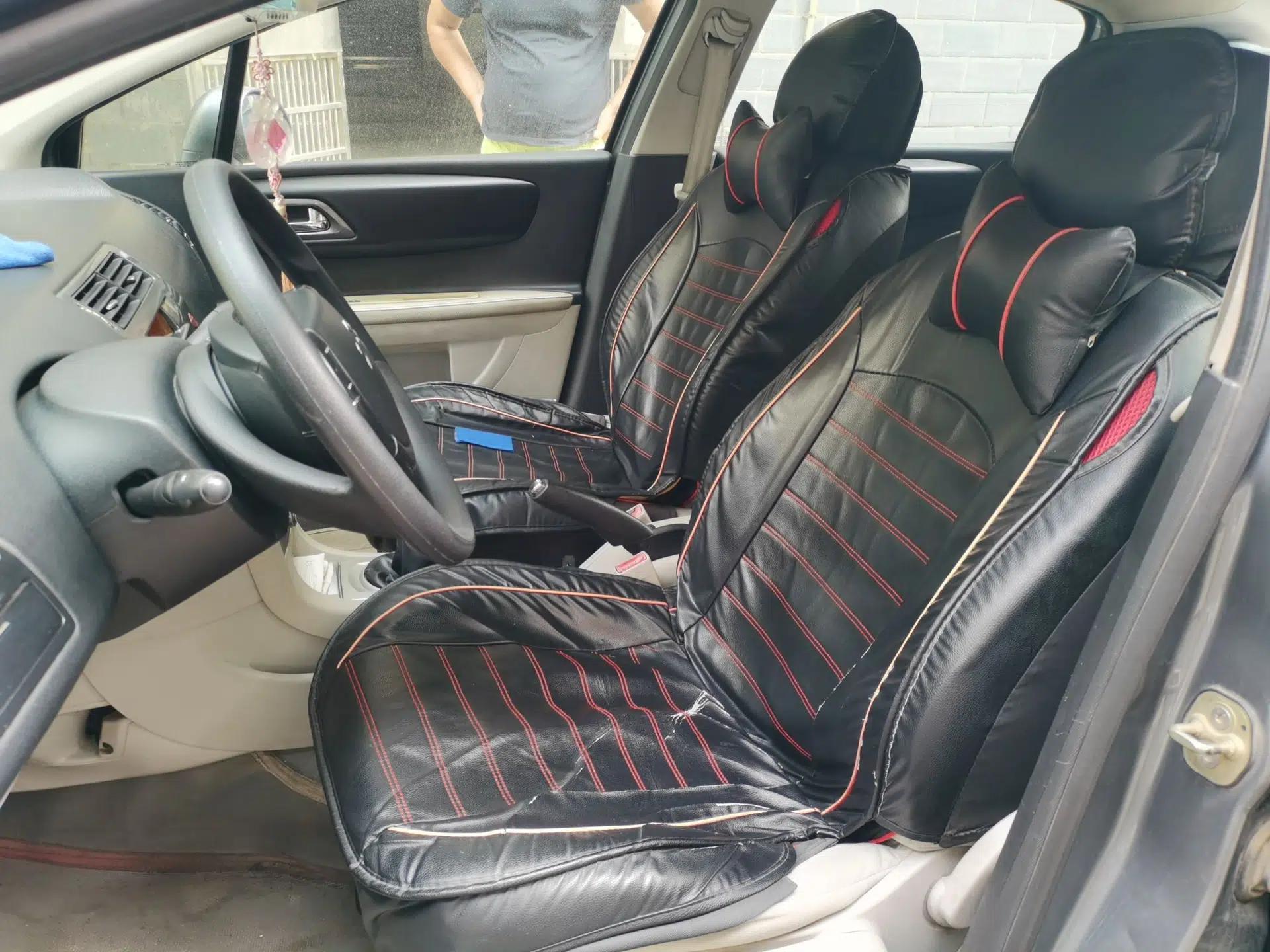 Citroen C-Quatre 2011 Sedan 1.6L Manual Fashion Edition — миниатюра 15