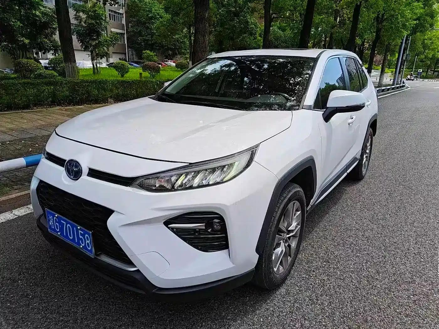 Highlander 2022 Hybrid 2.5L E-CVT 2WD Leading Edition — миниатюра 1