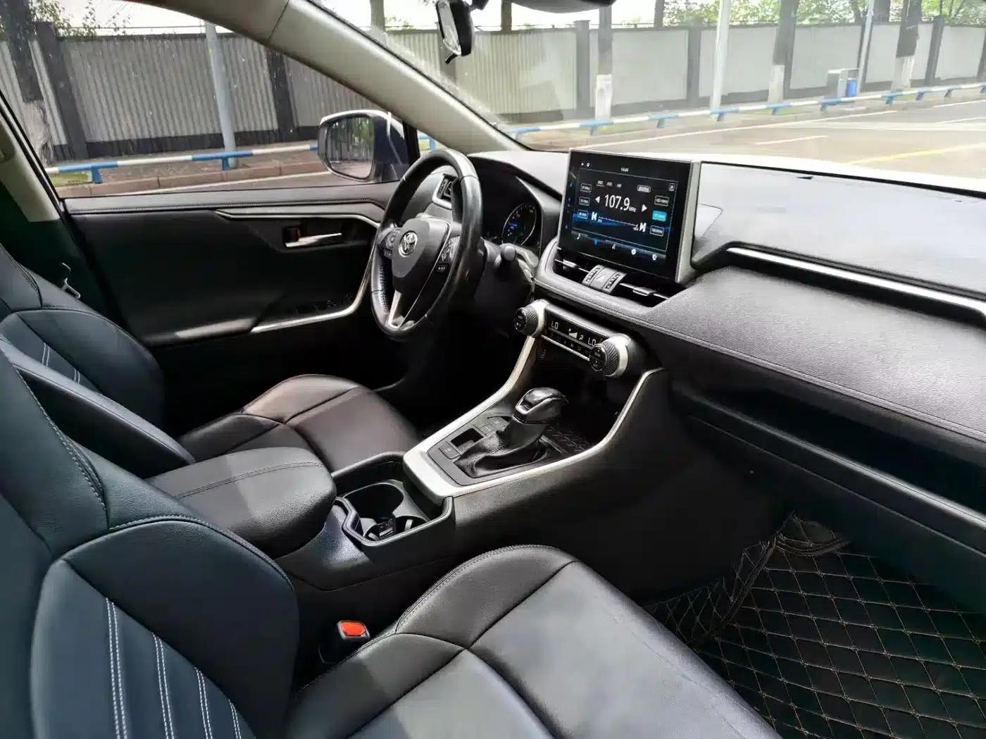 Highlander 2022 Hybrid 2.5L E-CVT 2WD Leading Edition — миниатюра 4