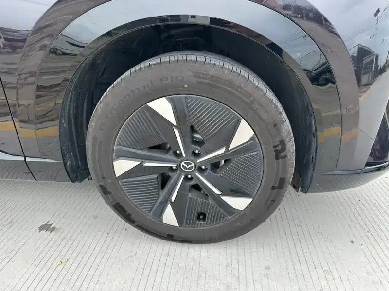 Mazda EZ-60 2025 Extended Range 200 Pro — миниатюра 7