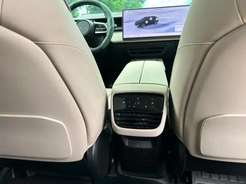 Mazda EZ-60 2025 Extended Range 200 Pro — миниатюра 8