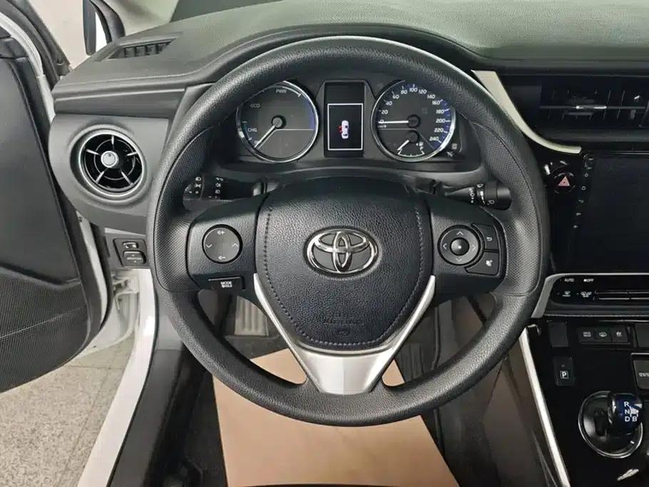Corolla Hybrid E+ 2020 1.8L E-CVT Comfort Edition — миниатюра 15