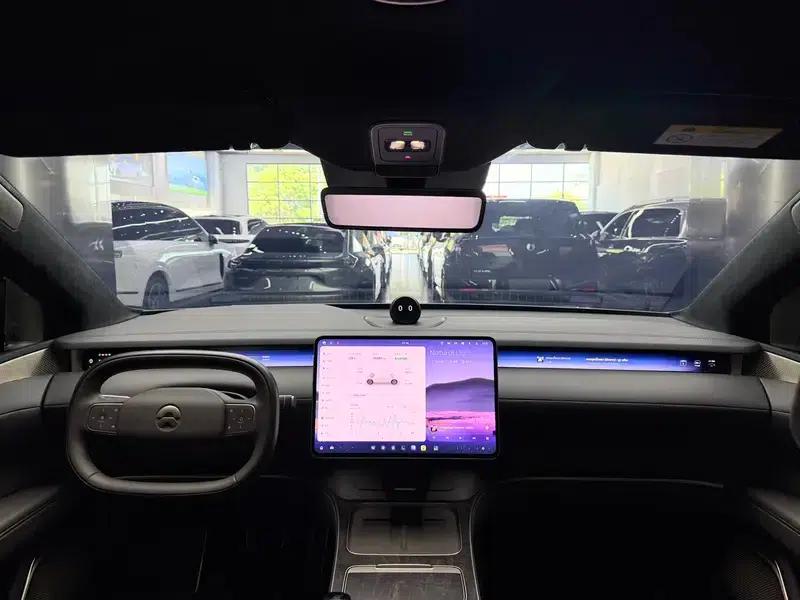 NIO ET9 2025 102kWh Signature Edition — миниатюра 12