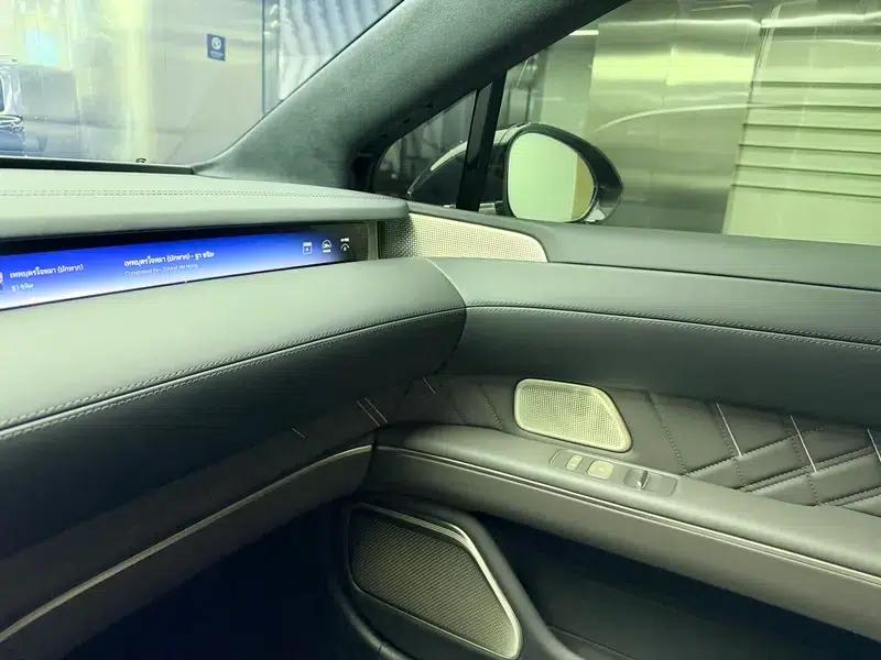 NIO ET9 2025 102kWh Signature Edition — миниатюра 8