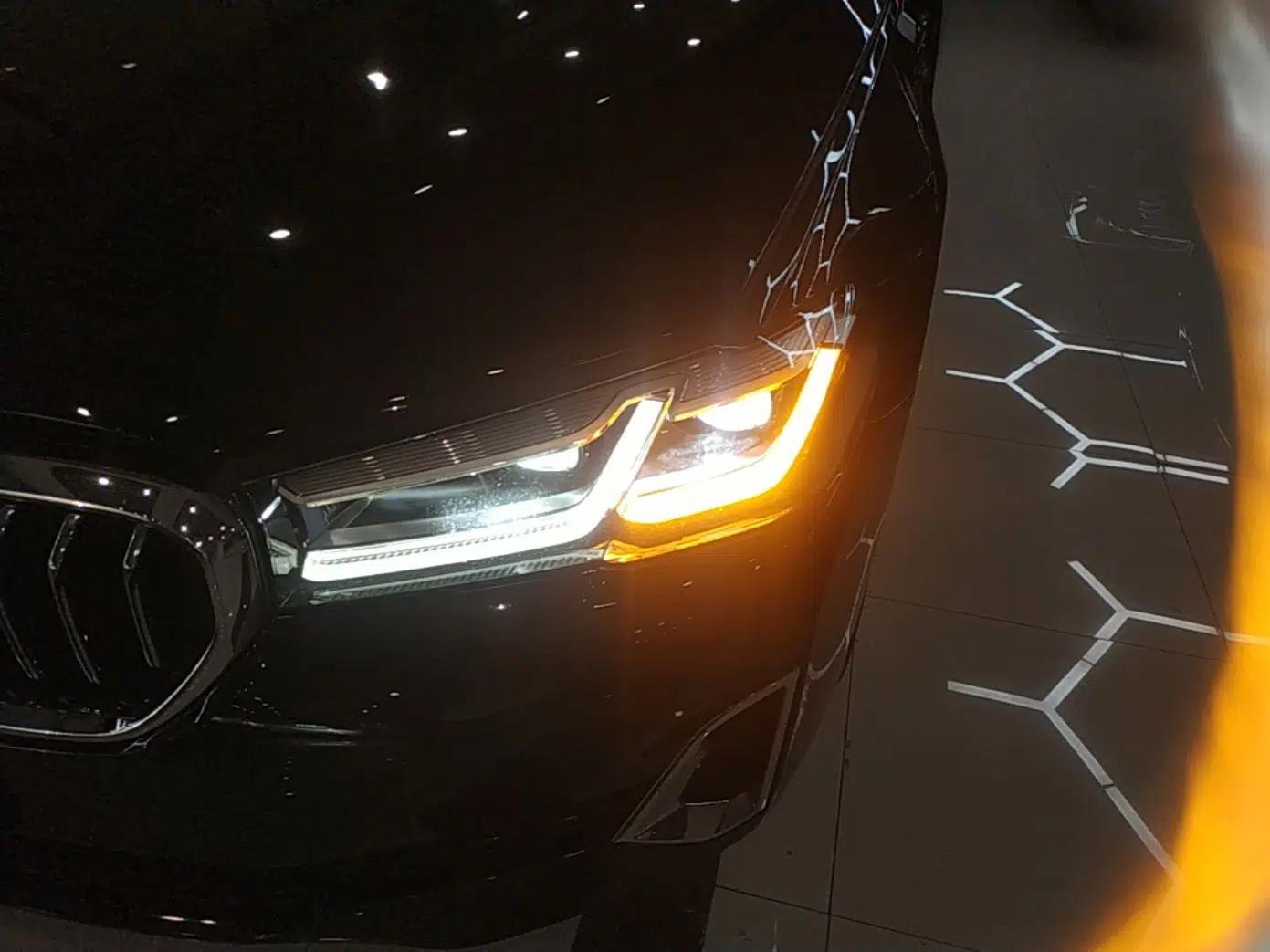 BMW 5 Series 2021 530Li Luxury Edition Premium Package — миниатюра 8