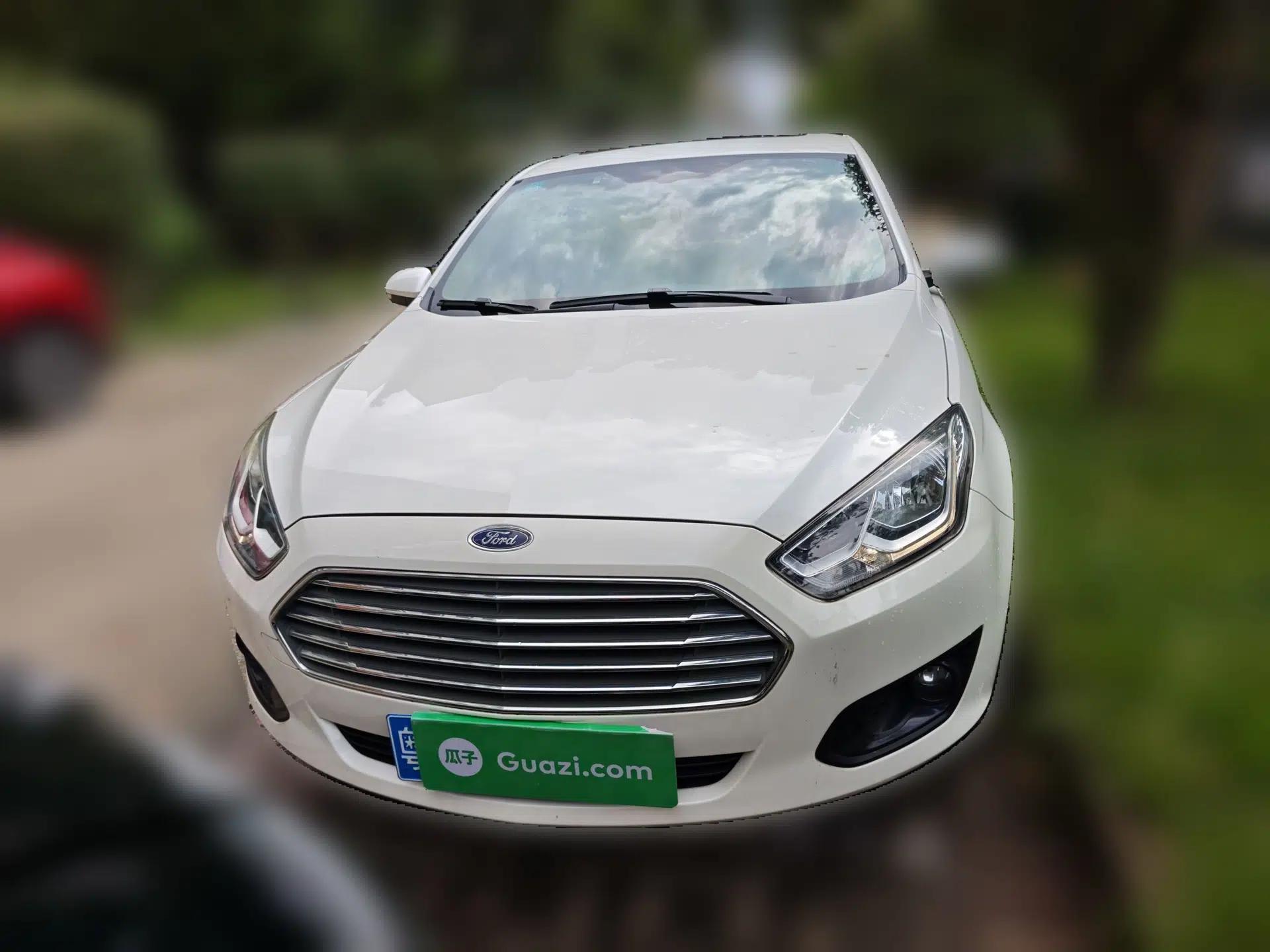 Ford Escort 2017 Happiness Edition 1.5L Automatic Fashion Version — миниатюра 2