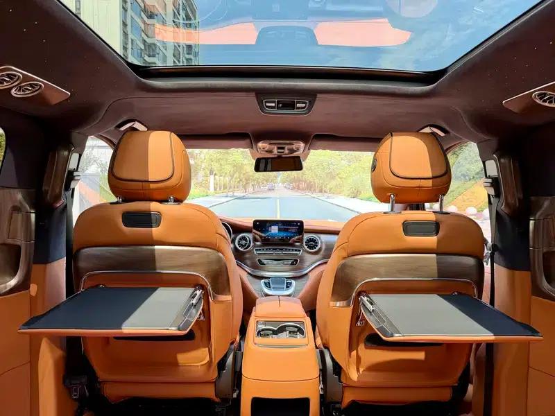 Mercedes-Benz V-Class 2022 V 260 L Long Wheelbase Premium Edition — миниатюра 12