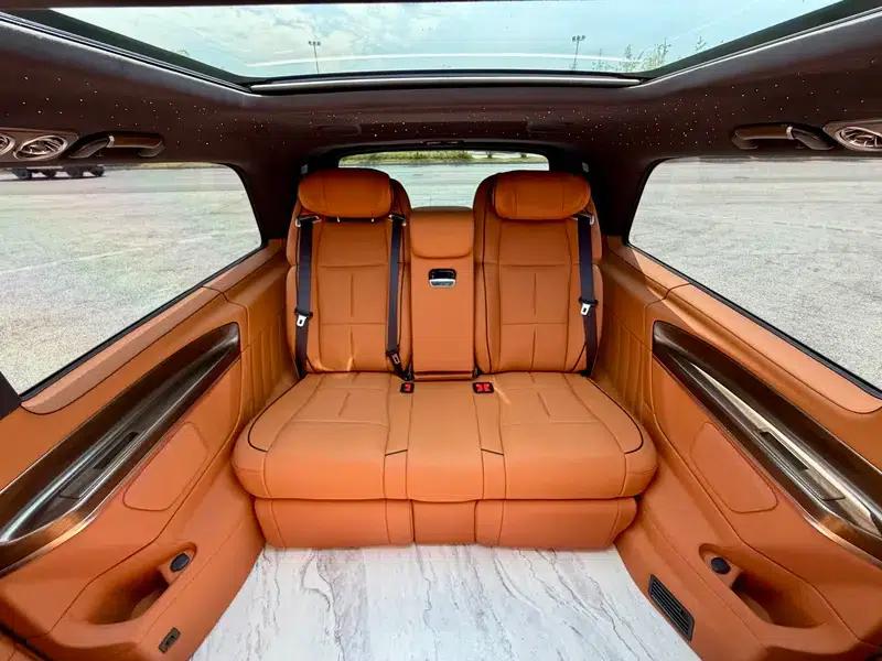 Mercedes-Benz V-Class 2022 V 260 L Long Wheelbase Premium Edition — миниатюра 18