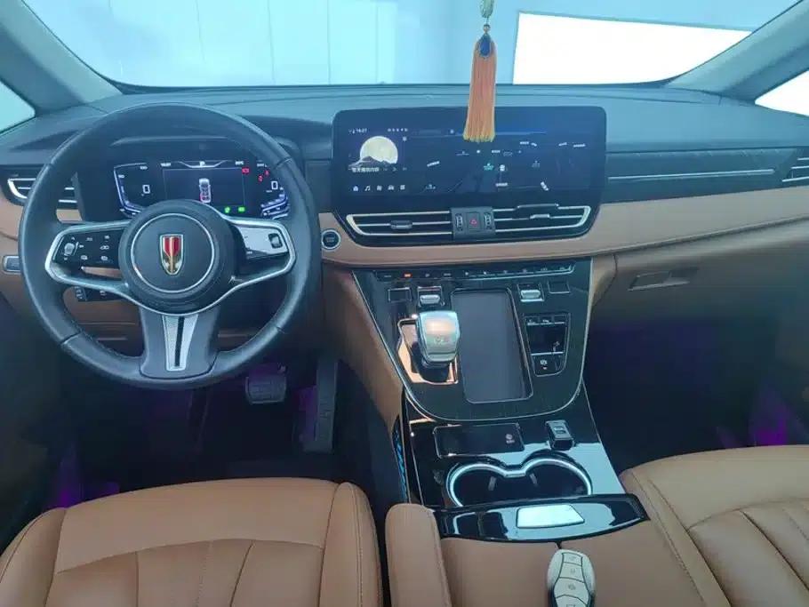 Hongqi HQ9 PHEV 2024 2.0T AWD Business Edition — миниатюра 12