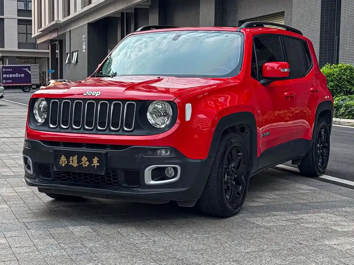 Jeep Renegade 2018 Connected Large Screen Edition 180TS Automatic High-Performance Edition — миниатюра 1