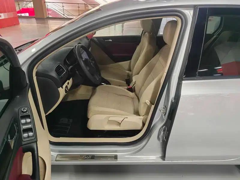2011 Golf 1.6 Automatic Comfort — миниатюра 31