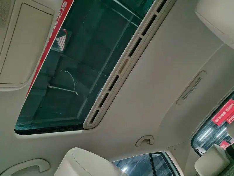 2011 Golf 1.6 Automatic Comfort — миниатюра 33
