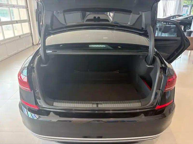 2025 Volkswagen Passat Outstanding Edition 380TSI Dragon Edition — миниатюра 17