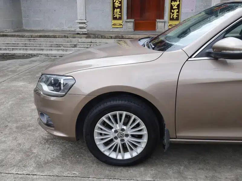 2012 Volkswagen Bora 1.6L Automatic Comfort Model — миниатюра 17