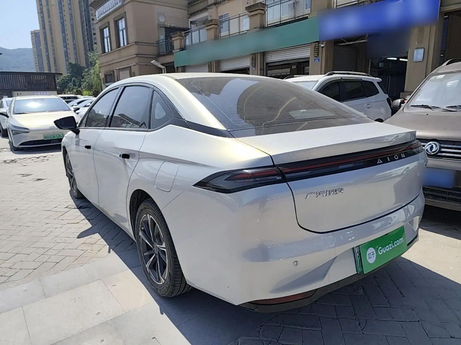 AION S MAX 2024 70 Star Edition 54.6 kWh — миниатюра 4