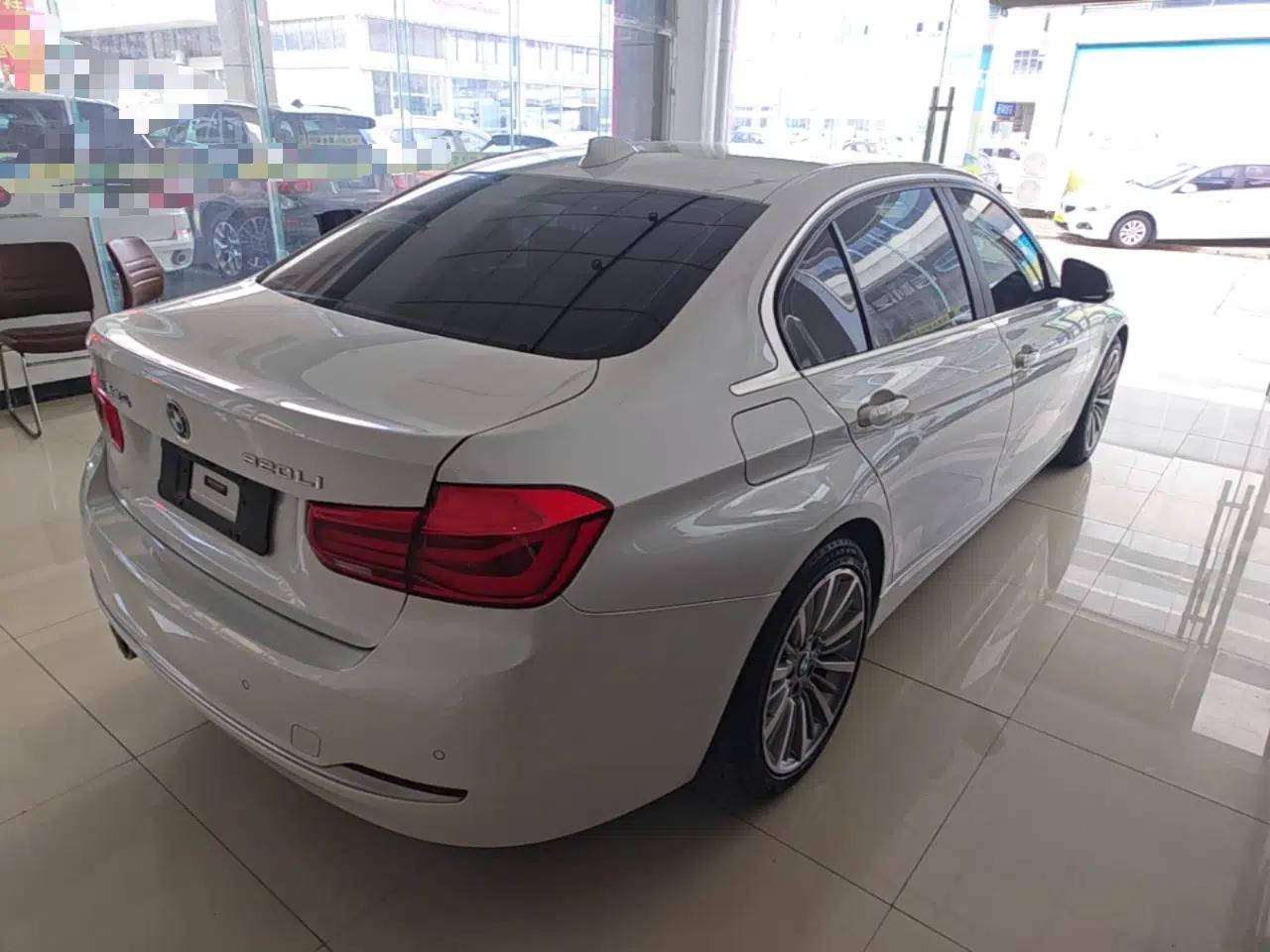 BMW 3 Series 2019 320Li Fashion Model — миниатюра 6
