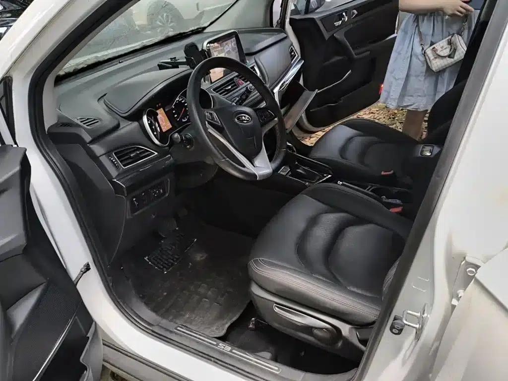 Refine S3 2017 1.6L CVT Smart Interconnected Model — миниатюра 14