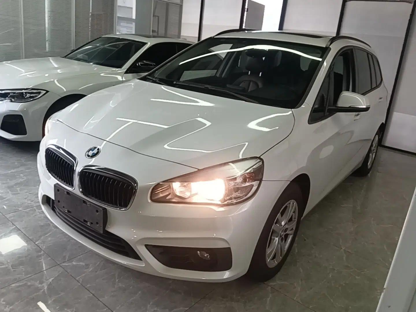 BMW 2 Series Gran Tourer 2015 218i Leading Model — миниатюра 1