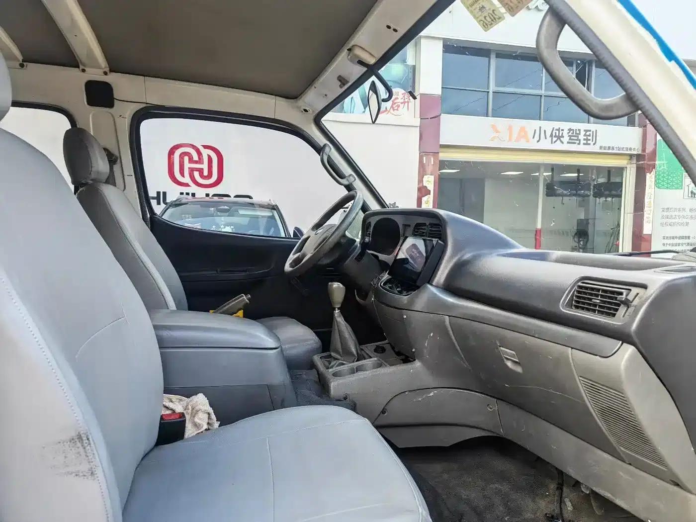 Jinbei Haishi 2014 2.0L Fifth Generation Express King Business Model 4G19 — миниатюра 4