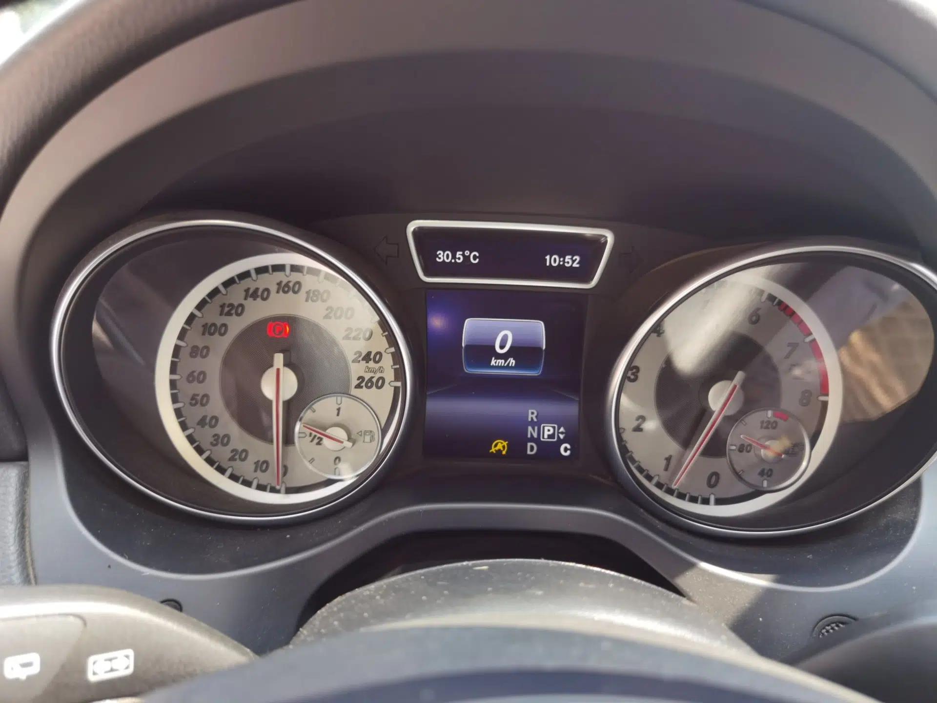 Mercedes-Benz GLA 2016 GLA 200 Sport Edition — миниатюра 11