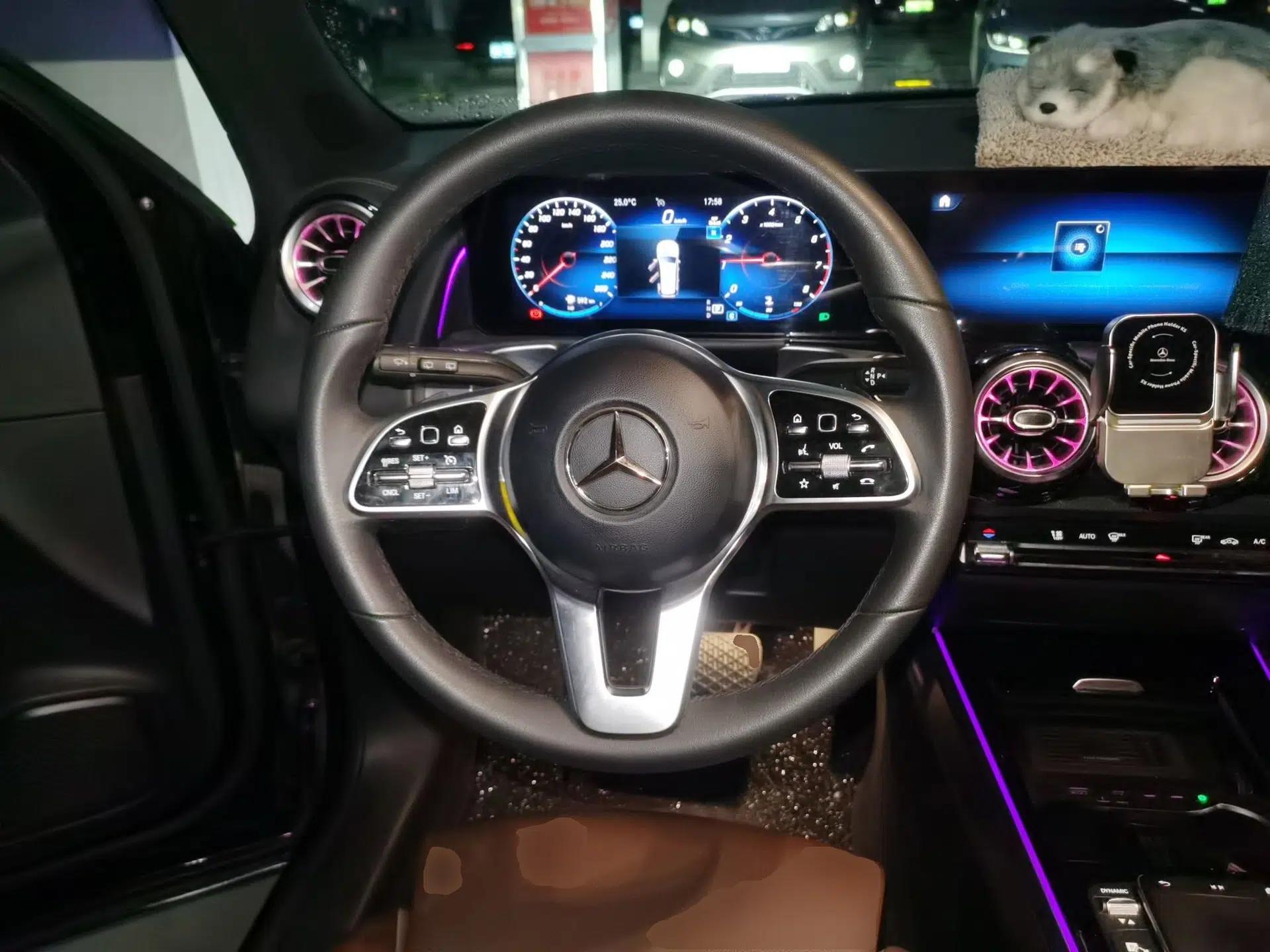 Mercedes-Benz GLB 2023 GLB 220 4MATIC — миниатюра 10