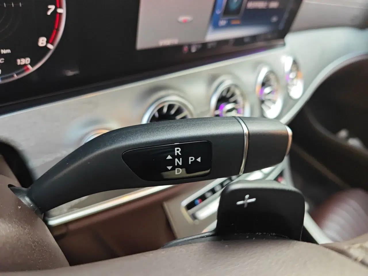 Mercedes-Benz CLS 2018 CLS 300 Luxury Model — миниатюра 14