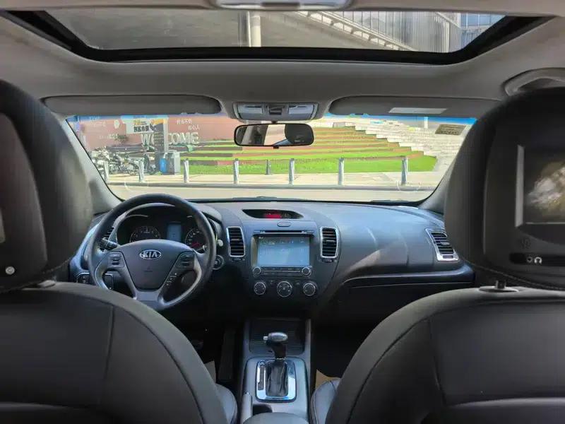 Kia K3 2013 1.6L Automatic GLS — миниатюра 12