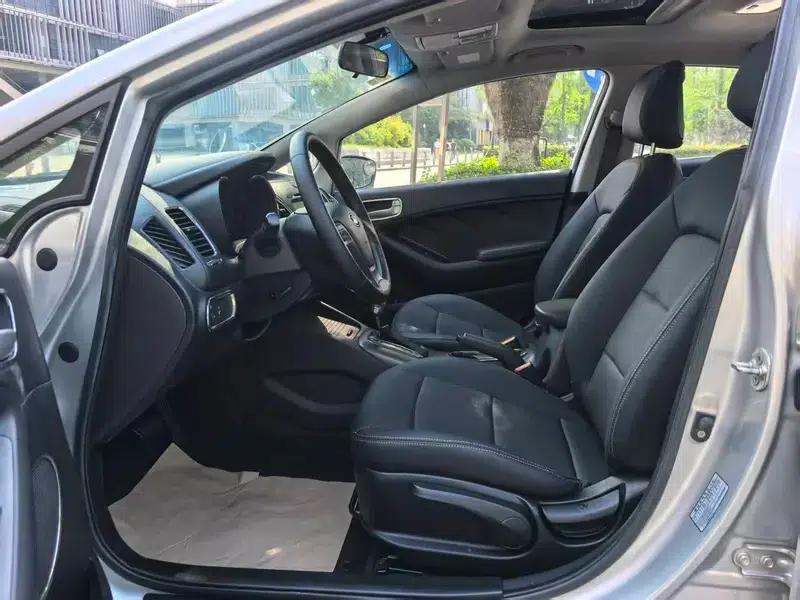 Kia K3 2013 1.6L Automatic GLS — миниатюра 13