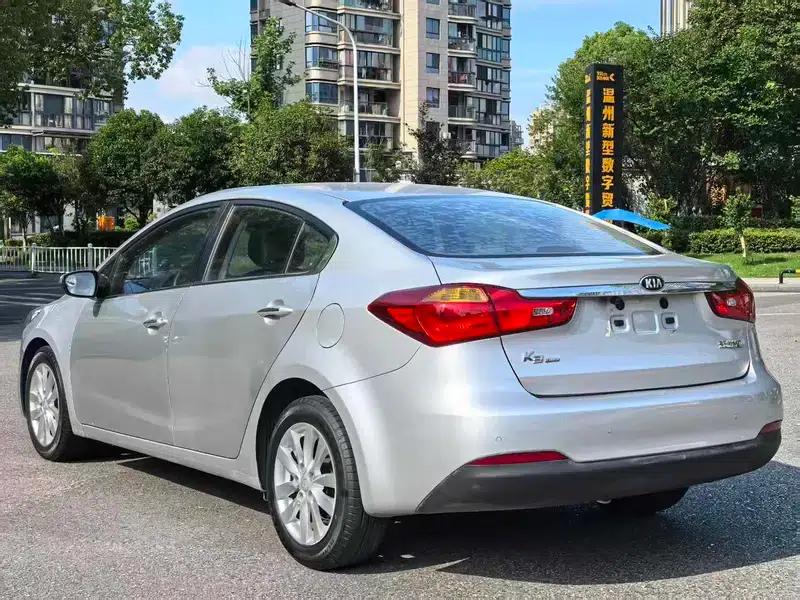 Kia K3 2013 1.6L Automatic GLS — миниатюра 5