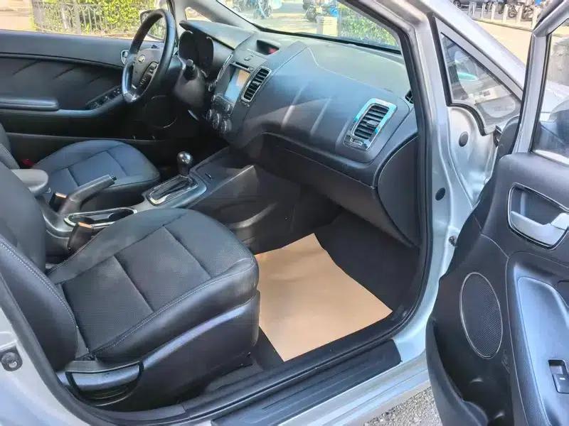 Kia K3 2013 1.6L Automatic GLS — миниатюра 8