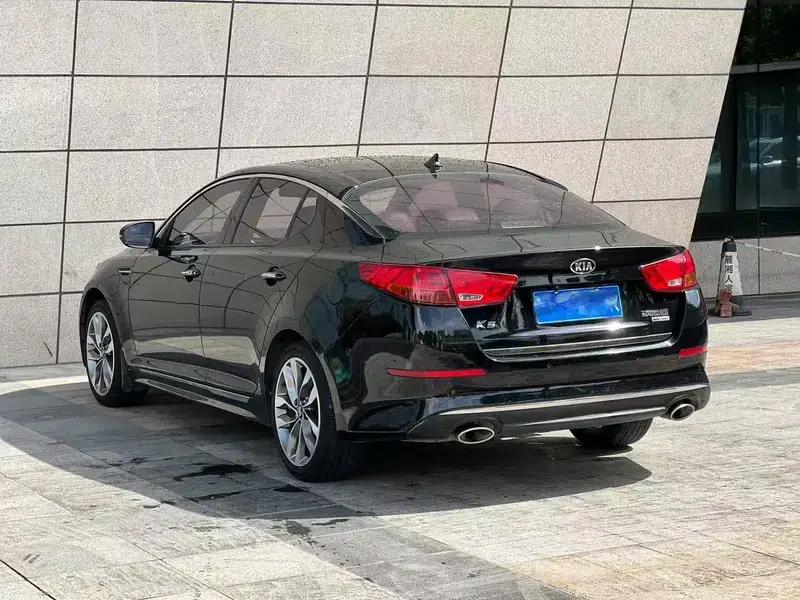 Kia K5 2012 2.0L Automatic DLX — миниатюра 4
