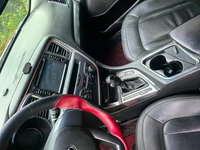 Kia K5 2011 2.0L Automatic GL — миниатюра 11