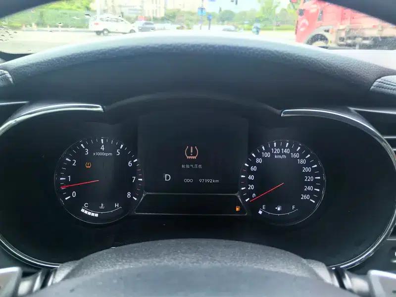 Kia K5 2011 2.0L Automatic GL — миниатюра 10