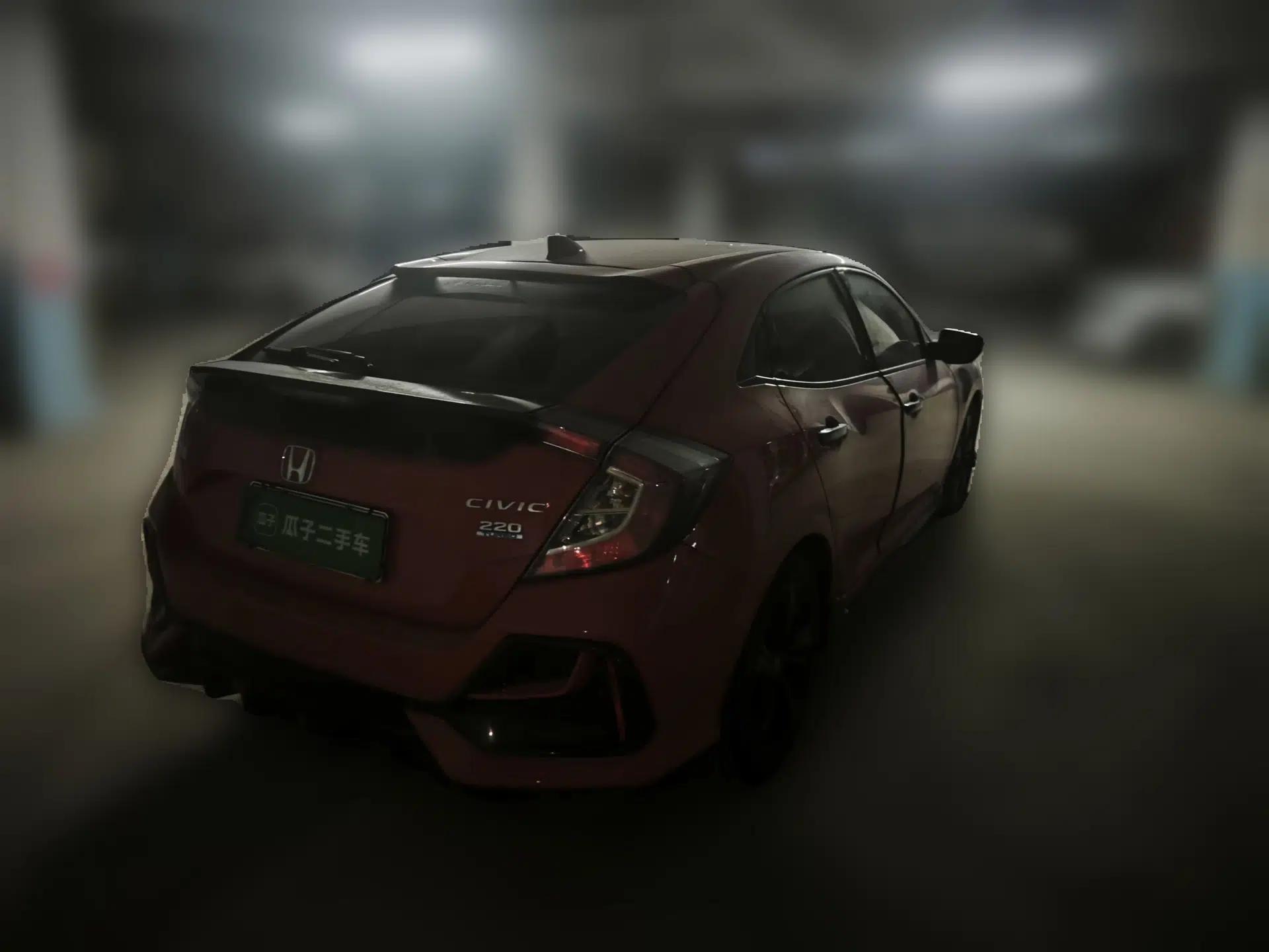 Honda Civic 2021 HATCHBACK 220TURBO CVT Trendy Cool Edition — миниатюра 6