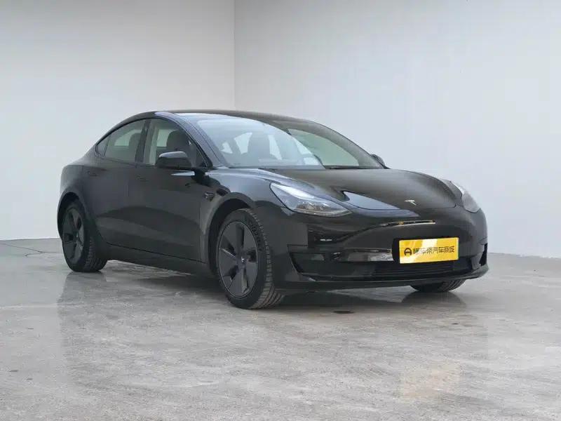 Model 3 2022 Rear-Wheel Drive — миниатюра 3