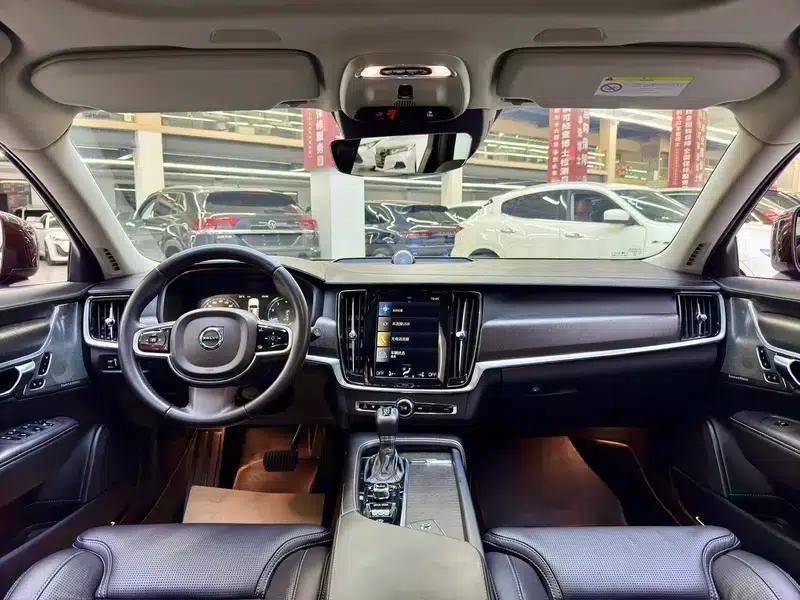 2017 Volvo V90 Cross Country T5 AWD Ultimate Edition — миниатюра 8