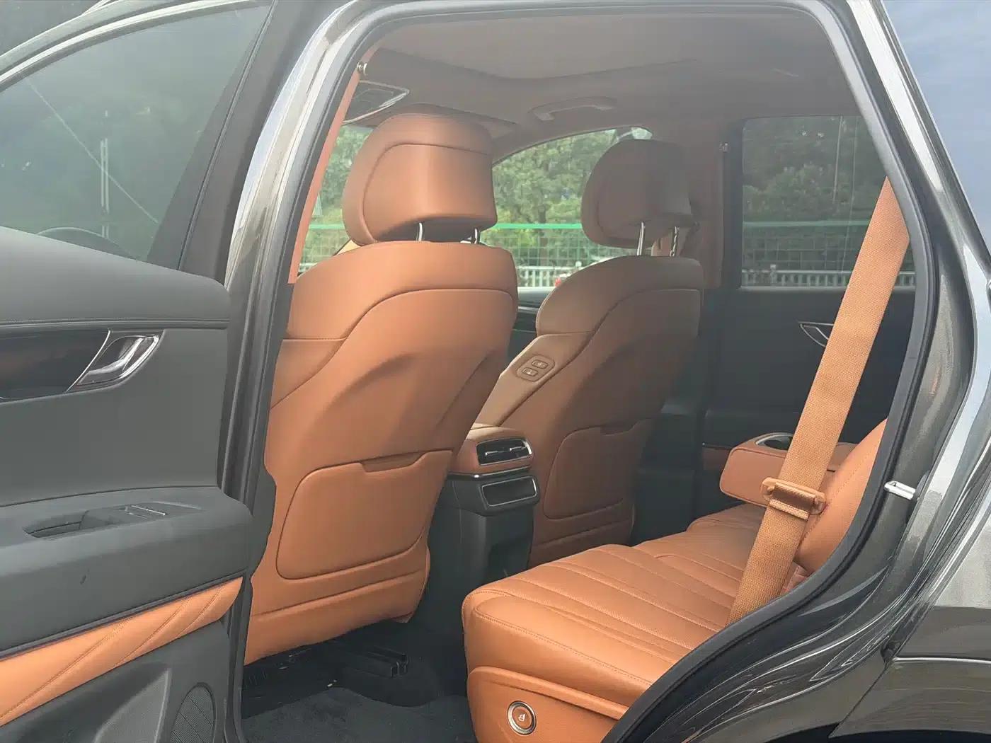 Genesis GV80 2024 2.5T AWD Luxury 5-seater — миниатюра 8