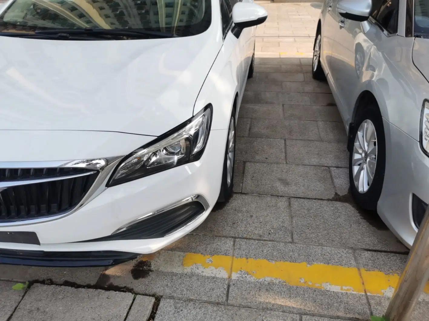 Buick Verano 2018 Sedan 20T Dual-Clutch Leading Model — миниатюра 8