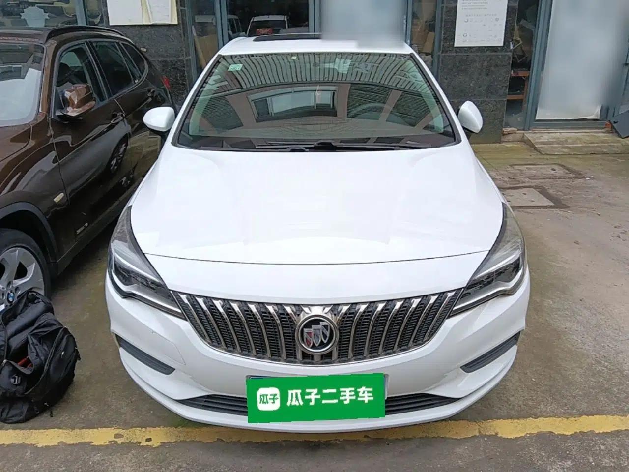 Buick Verano 2016 Hatchback 15S Automatic Ambition Model — миниатюра 2