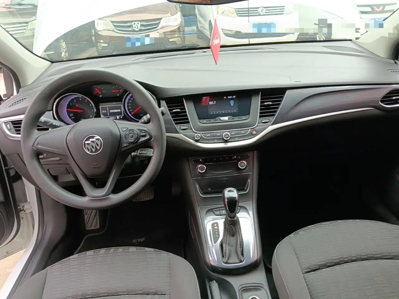 Buick Verano 2016 Hatchback 15S Automatic Ambition Model — миниатюра 12