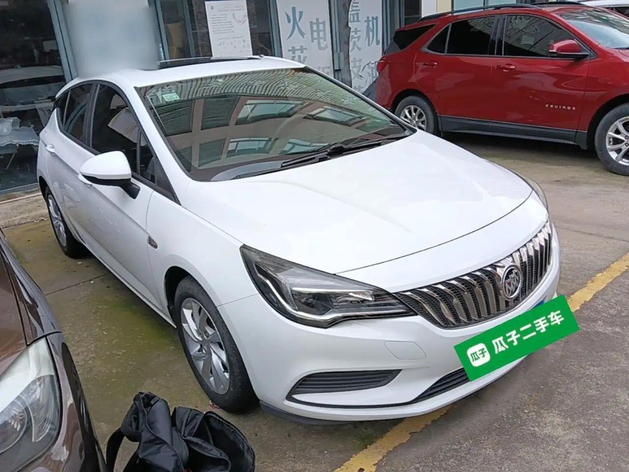 Buick Verano 2016 Hatchback 15S Automatic Ambition Model — миниатюра 3