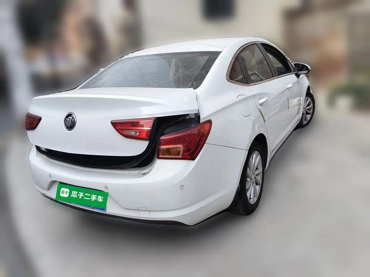 Buick Verano 2017 Sedan 15S Automatic Leading Model — миниатюра 6
