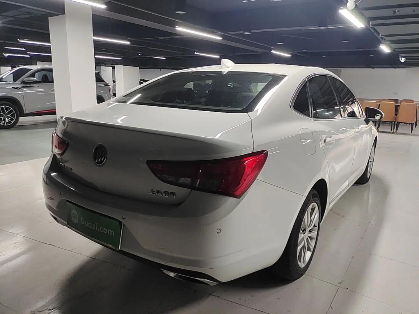 Buick Verano 2019 Sedan 20T Dual-Clutch Leading Model — миниатюра 6