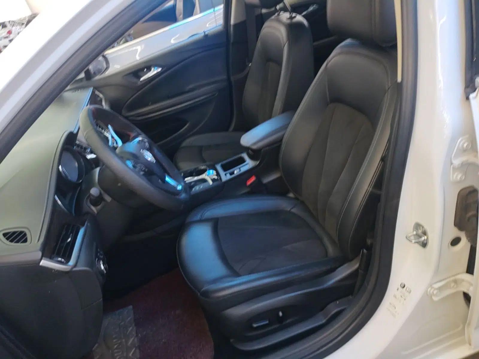 Buick Verano 2018 Sedan 20T Dual-Clutch Elite Model — миниатюра 22